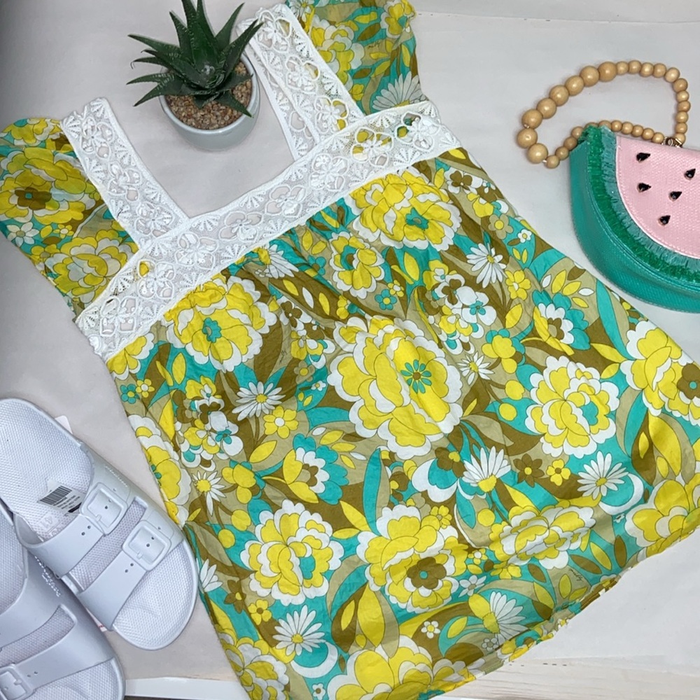 Milly babydoll top, gorgeous retro fabric , size 6